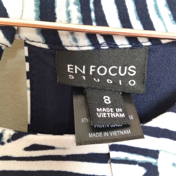 Enfocus Studio Navy Blue & White Tropical Leaf Print Sleeveless Jumpsuit Size 8 - Picture 13 of 14